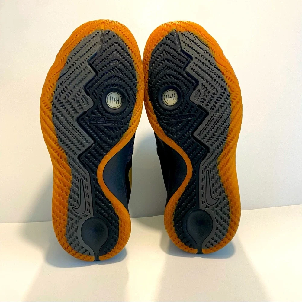 Nike Kyrie Irving Flytrap Mens 12
Shoes Black Basketball Sneaker
Athletic Gym - Picture 7 of 8